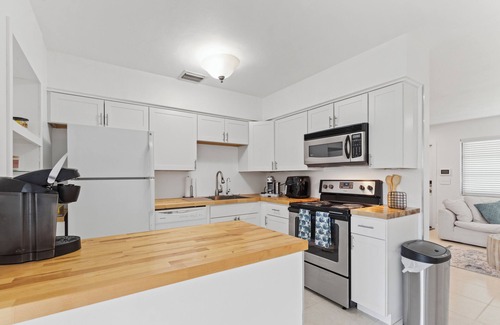 Boynton Beach House | Tropical Beach House!