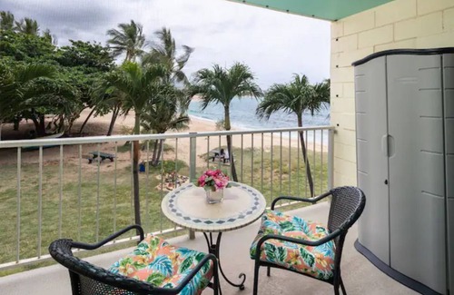 Makaha Apartment | Tropical Beach Vacation Home