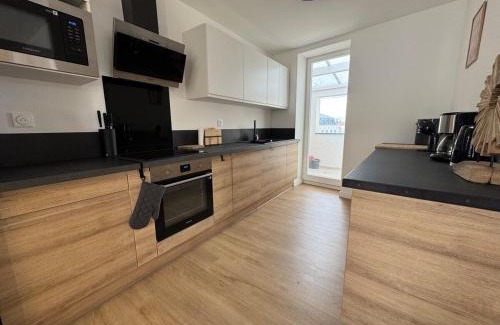 Arras Apartment | Tropical Dreams