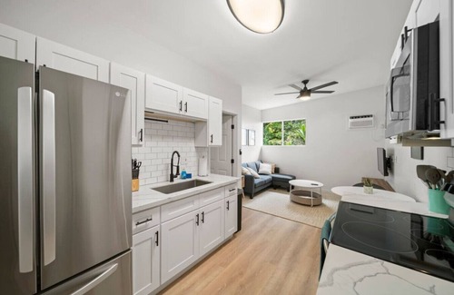 Hilo House | Tropical Hideaway Near Black Sand Beaches