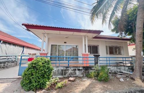 Chanthaburi House | Tropical Home