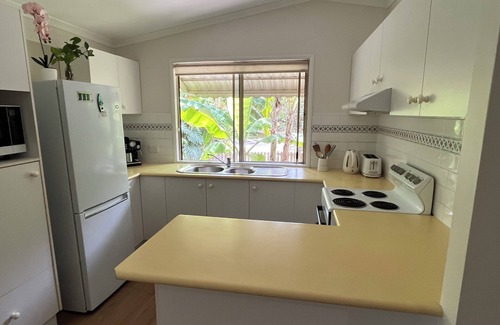 South Golden Beach House | Tropical North Byron Escape ~ Private Beach Getaway | Pet-Friendly Paradise!