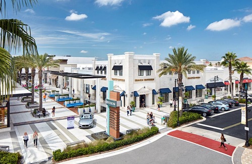 Baymeadows House | Tropical Oasis - 10 min from shopping, restaurants & downtown, 20 min Naval base