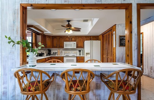 Homestead House | Tropical Oasis 5-Acre Retreat w/Pool & Garden