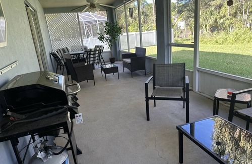 Port Malabar House | Tropical Oasis