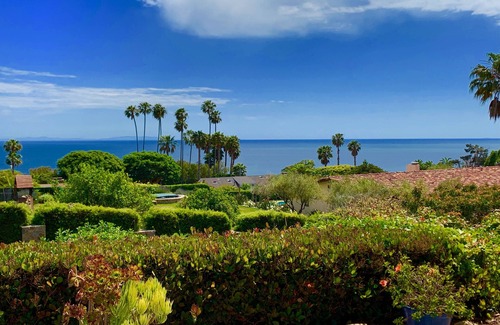 Eastern Malibu House | Tropical oceanview Malibu luxury retreat heated salt pool, spa, firepit, beaches
