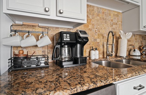 Boynton Beach Villa | Tropical Spa Escape! Pool/Spa/Sauna WIFI 4Bdrm 8 Min Bch