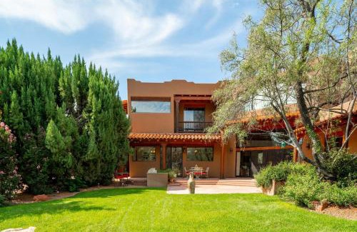 Oak Creek House | Tropiz del Norte - Historic Red Rock Estate withPool