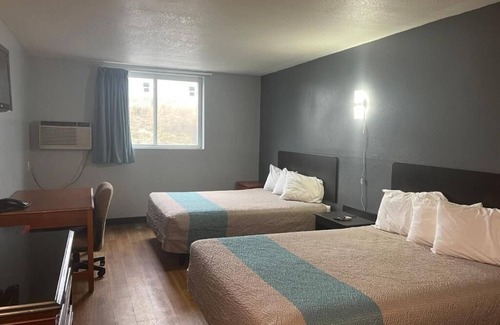 Troy Hotel | Troy Inn and Suites