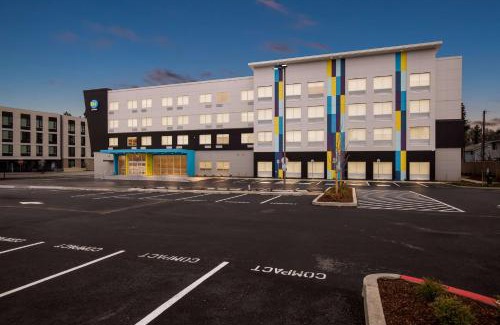 Aloha Hotel | Tru By Hilton Aloha Beaverton