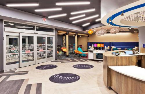 Auburn Hotel | Tru by Hilton Auburn