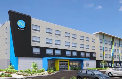 Chesterfield Hotel | Tru By Hilton Chesterfield Township Detroit