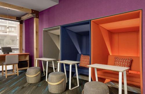 St. Charles Hotel | Tru by Hilton St. Charles St. Louis