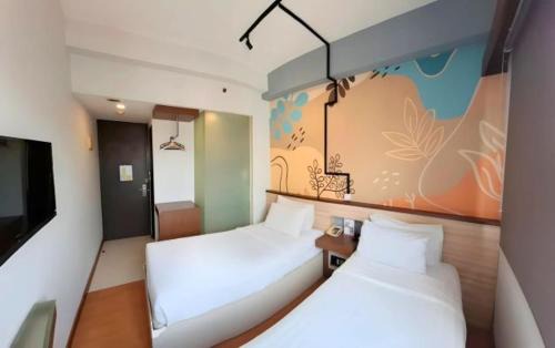 Old Jakarta Hotel | True Blue Mangga Besar Jakarta Formerly Nite & Day Mangga Besar