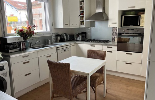 Cote Pavee House | True wooded Toulouse with parking