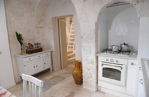 Alberobello House | Trulli Stone Eyes