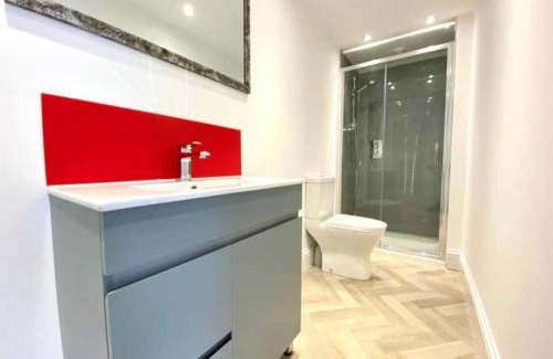 Truro Apartment | Truro City with Views Ground Floor Apartment