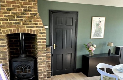 Offham Cottage | Trust Cottage at Crink House Hideaways