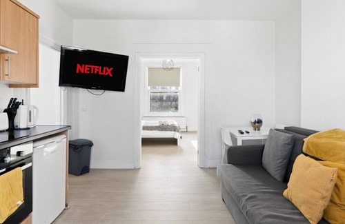 Addiscombe Apartment | TTSA - Essential 1 Bedroom Apartment 2 - Croydon