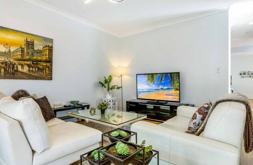 Labrador House | Tu Casa By The Beach - Family Friendly & Spacious