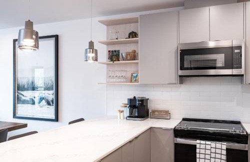 Revelstoke House | Tucker's Place