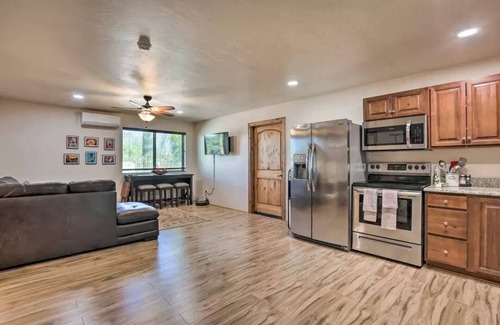 Oracle Heights Estates Cottage | Tucson Home w/Games, BBQ: 9 Mi to Nat'l Parkn