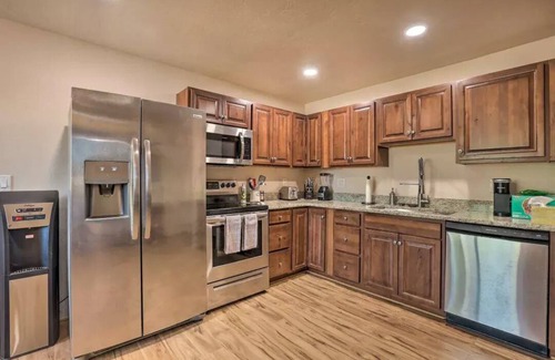 Oracle Heights Estates Cottage | Tucson Home w/Games, BBQ: 9 Mi to Nat'l Parkn