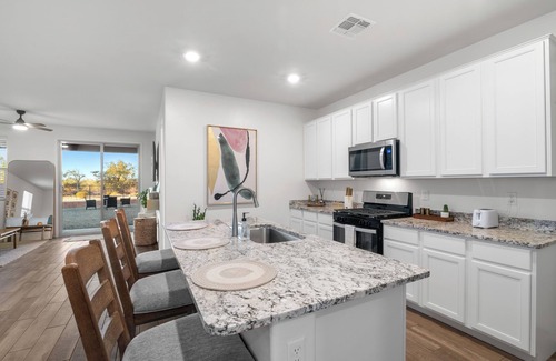 Tucson House | Tucson Marana 2 Bedroom 2 Bathroom House Gym Privacy Backyard Firepit