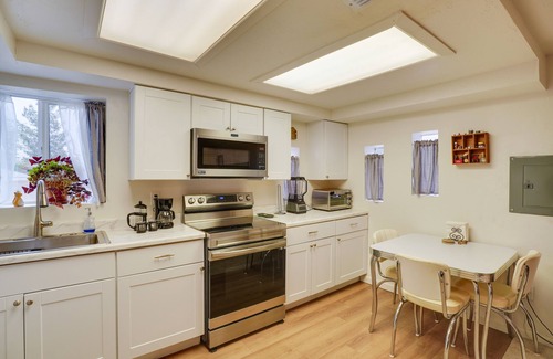 Mountain 1st Avenue Apartment | Tucson Studio ~ 2 Mi to University of Arizona!