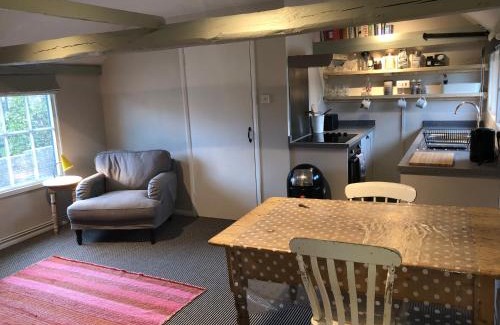 Battle Apartment | Tudor House