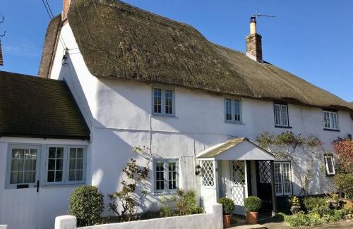 Durweston House | Tudor Rose Cottage