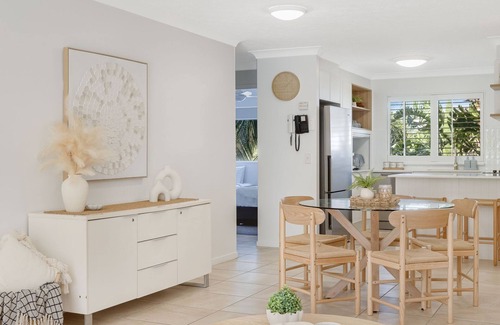 Tugun Apartment | Tugun Bliss - Absolute Beachfront in Tugun - Min. 3 Night Stays - Linen Provided