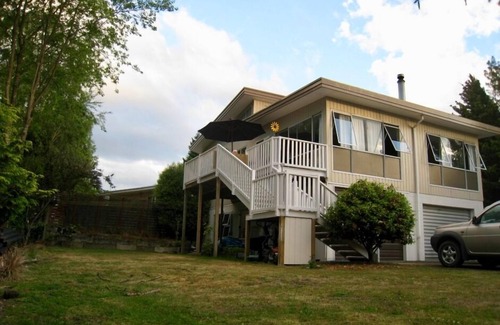 Two Mile Bay House | Tui's Rest - Home away from home