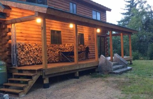 Gilead Cabin | Tumble Down 180 Cabin , Great Mountain Views, Close To Skiing, Hiking & Kayaking