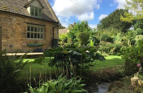 Buckland House | Tumbledown