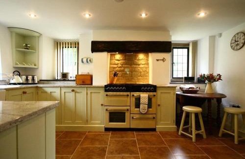 Buckland House | Tumbledown