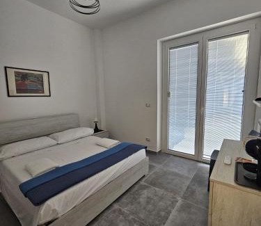 Locri House | Turishome