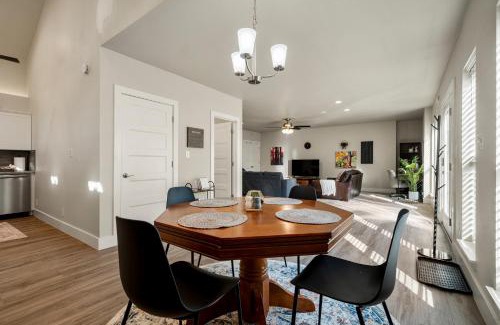 Tulsa House | Turkey Mountain Bungalow By Tulsa Getaways