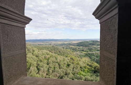 Campiglia Marittima Villa | Turn-of-the-century small castle overlooking the sea of the Tuscan archipelago