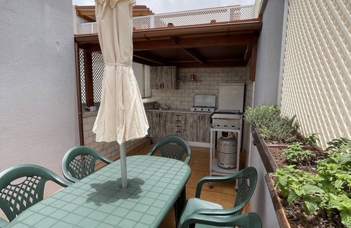 Sardina Apartment | "TURQUESA BEACH" PENTHOUSE WITH POOL AND WIFI