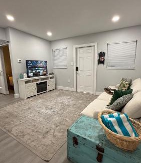 Cocoa Beach House | Turtle Cove home 1 block from the beach