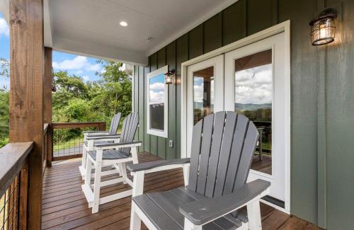 Hayesville House | TurtleKnob-3 Bedroom option
