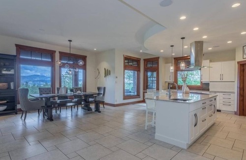 Southeast Kelowna House | Tuscan Craftsman on Vineyard Estate, close to hiking, vineyards