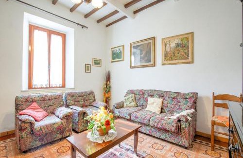 Chianni House | Tuscany Family Country Home