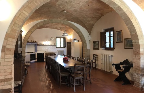 Chianni Villa | TUSCANY VILLA UP TO 20 BEDS