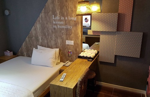 Chilgok-gun Hotel | Twelve Motel