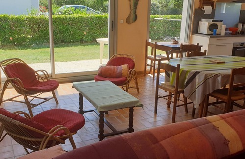 Tregunc House | Twin detached villas 100m from the beach