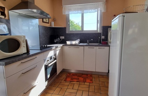 Tregunc House | Twin detached villas 100m from the beach