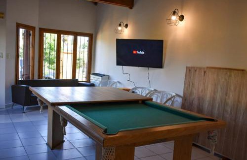 Las Colinas de Peralta Ramos House | Twin fin surf houses Thames a 4 cuadras de las playas del sur