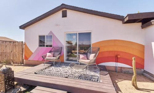 Joshua Tree House | Twin Palms Desert Getaway - Jacuzzi, Fire pit, Meditation room & more